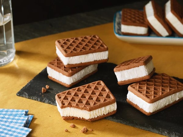 Gelato Bisco Panna 260 gr ( 8x 32,5 )